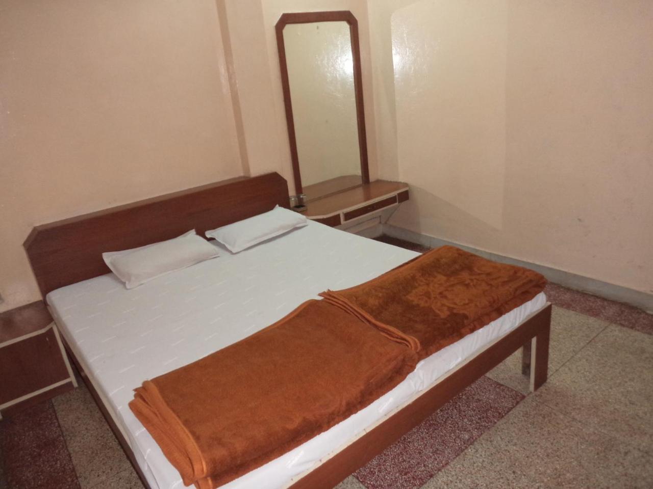 Hotel Vijay Palace Indore Zewnętrze zdjęcie